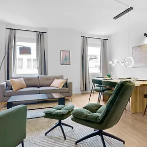 Olive - Scandi - Kingsize - Free Parking Apartment